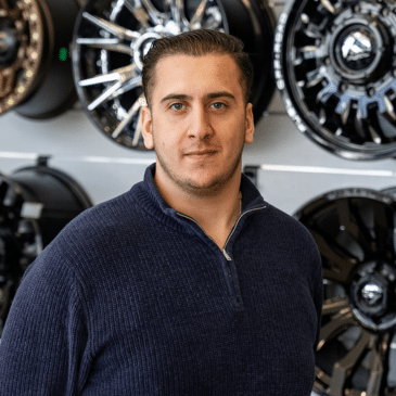 Zade Ajaleh Sales Associate